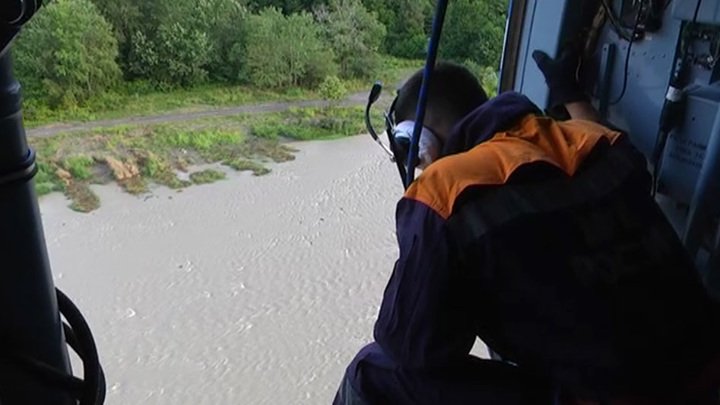 Спасатели продолжают поиски монаха, которого унесло течением реки