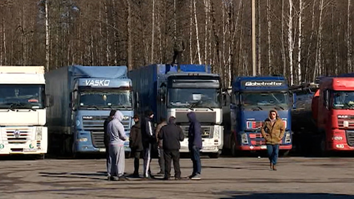 На Украине удерживают российских дальнобойщиков