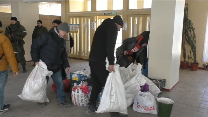 Границу с Россией за сутки пересекли более 11,5 тыс беженцев из Украины