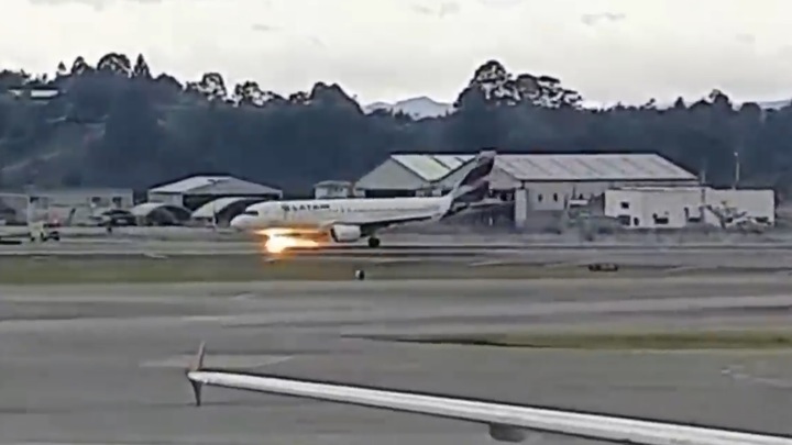 Экстремальная посадка пассажирского самолета попала на видео