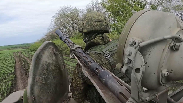 Член ВГА Запорожской области предложил передать РФ украинские военные базы