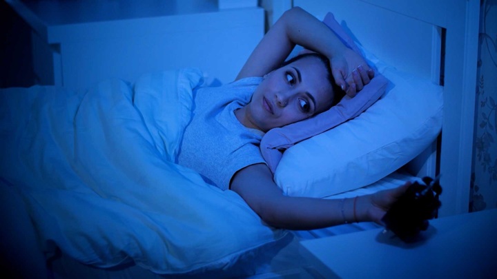 Проблемы со сном: чем опасны частые ночные пробуждения