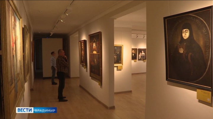 Ко Дню музеев в Палатах обновили картинную галерею