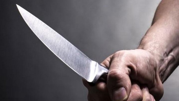 В Липецке у детского сада мужчина с ножом напал на дворника