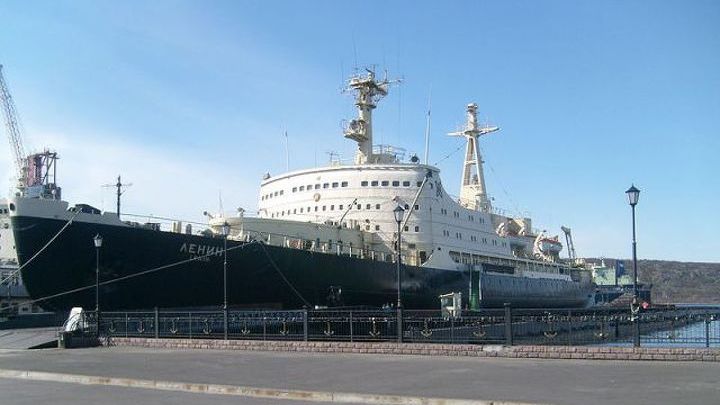 Выставка современного искусства открывается на атомном ледоколе