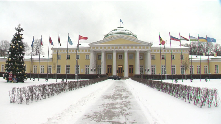 Таврический Дворец В Санкт Петербурге Фото