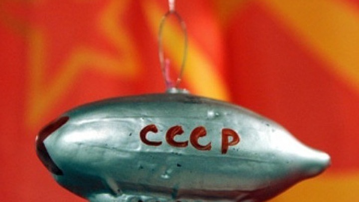 Елочные игрушки советского времени на выставке в столице