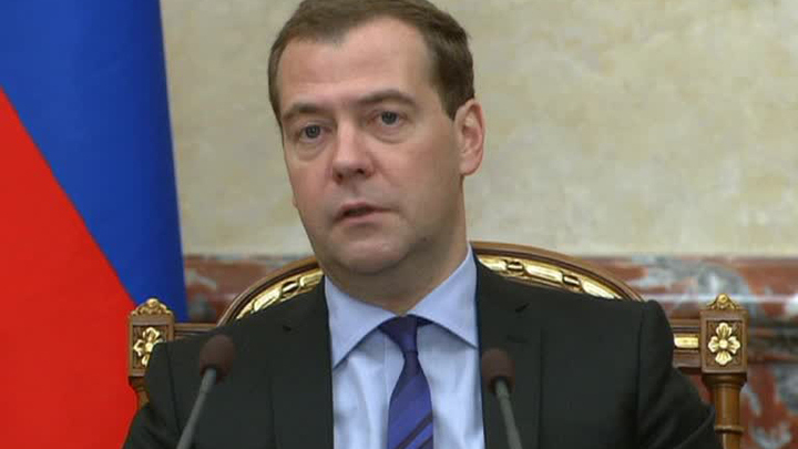 Медведев поздравил с юбилеем Наталью Тенякову