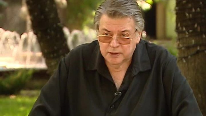 Александр Ширвиндт провел 80-летний юбилей с удочкой на берегу озера