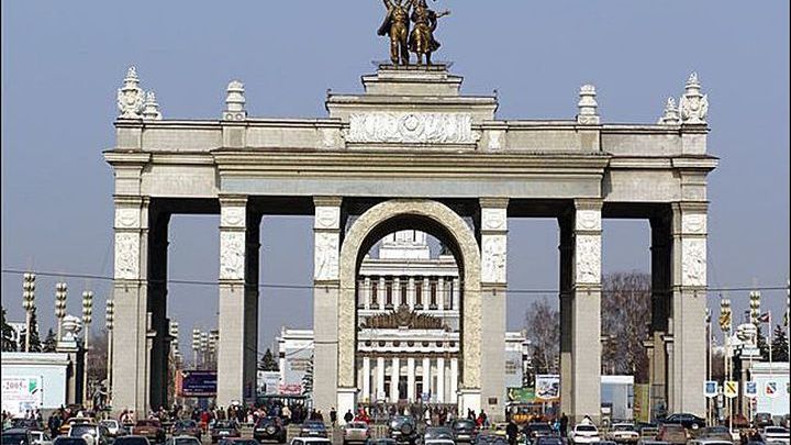 Московская биеннале займет три павильона на ВДНХ