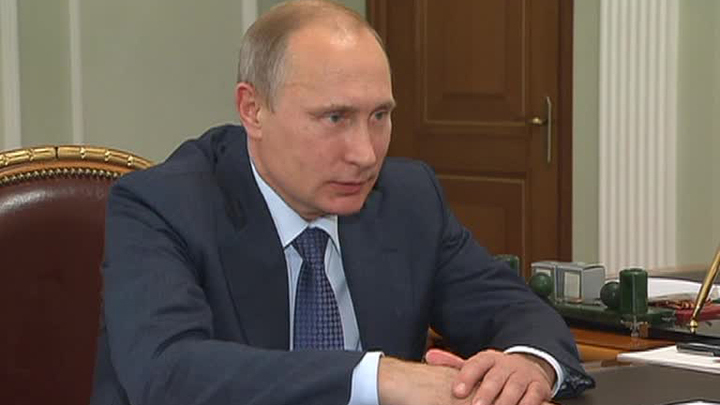 Путин поздравил с юбилеем кинооператора Георгия Куприянова