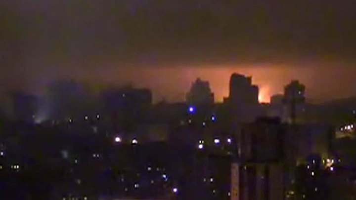 Массированные обстрелы велись в новогоднюю ночь и по Украине, и по ДНР